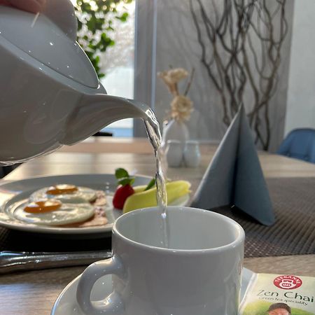 Villa Aruba & Private Spa Suites Keszthely Exteriör bild