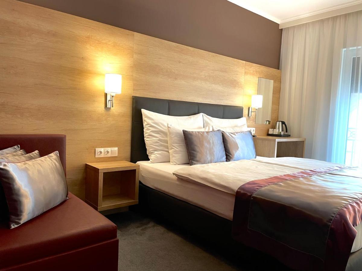 Villa Aruba & Private Spa Suites Keszthely Exteriör bild
